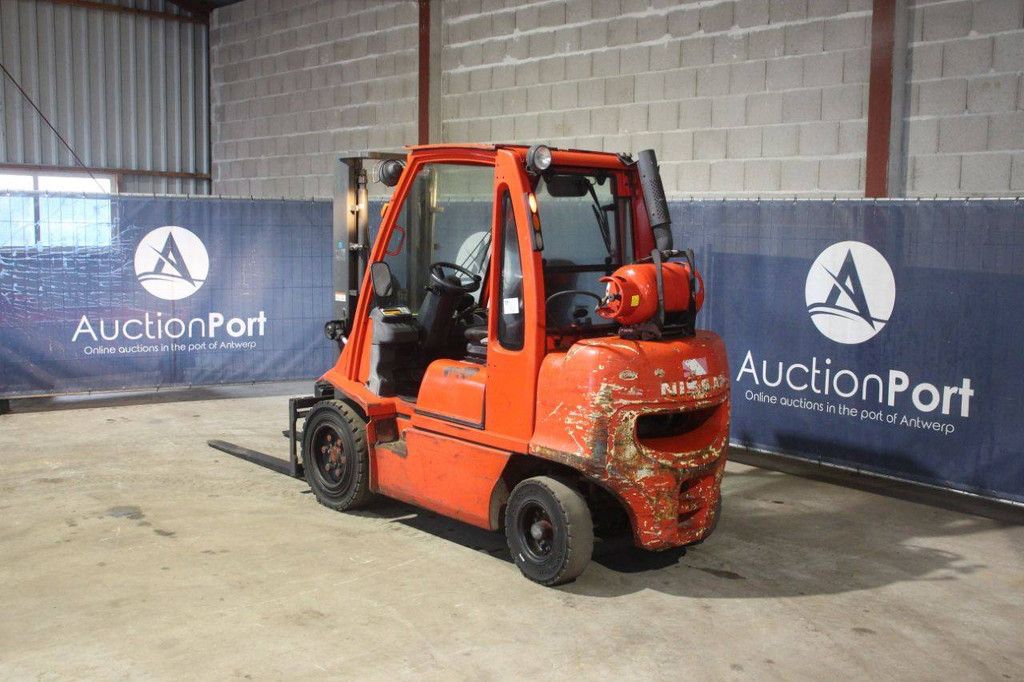 Heftruck Nissan UG1D2A32LQ LPG 3200kg 3.3m 2008