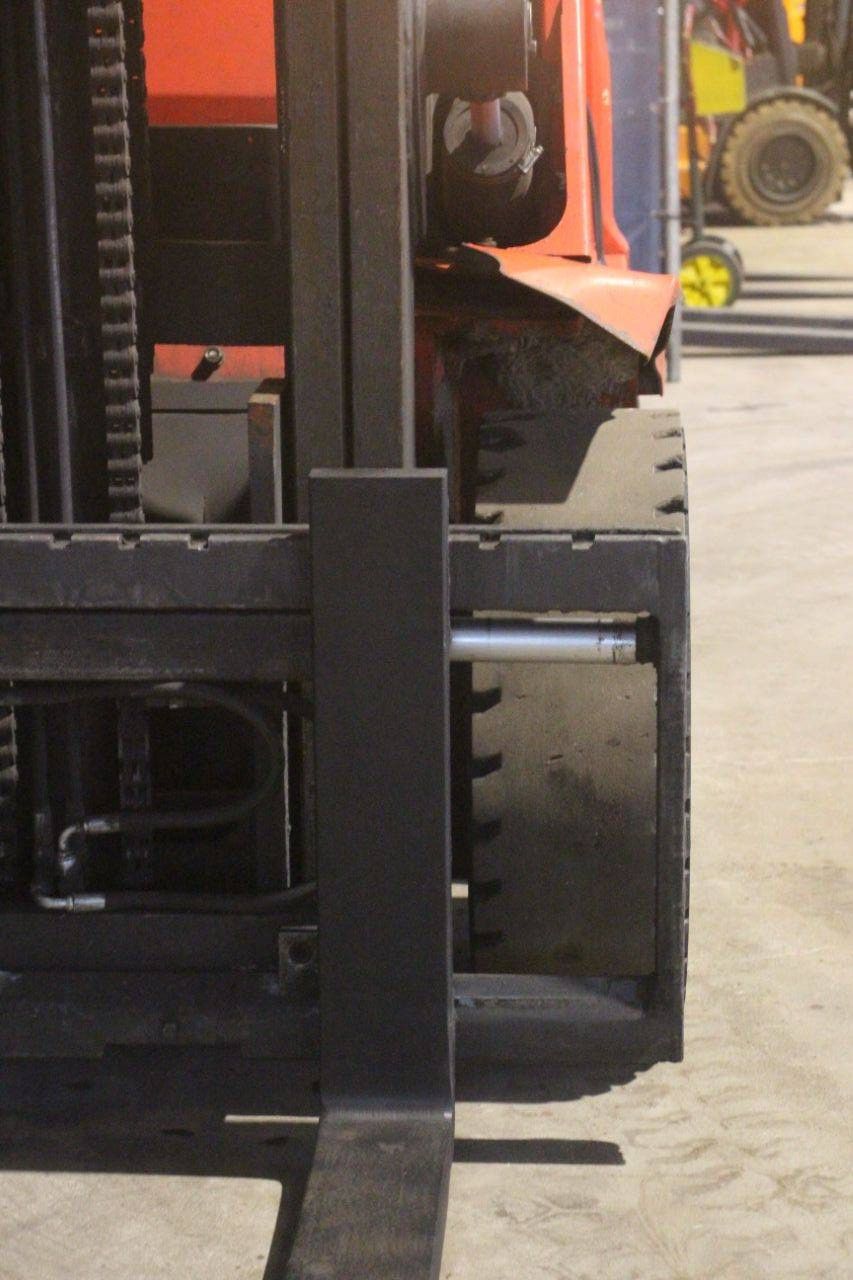 Heftruck Nissan UG1D2A32LQ LPG 3200kg 3.3m 2008