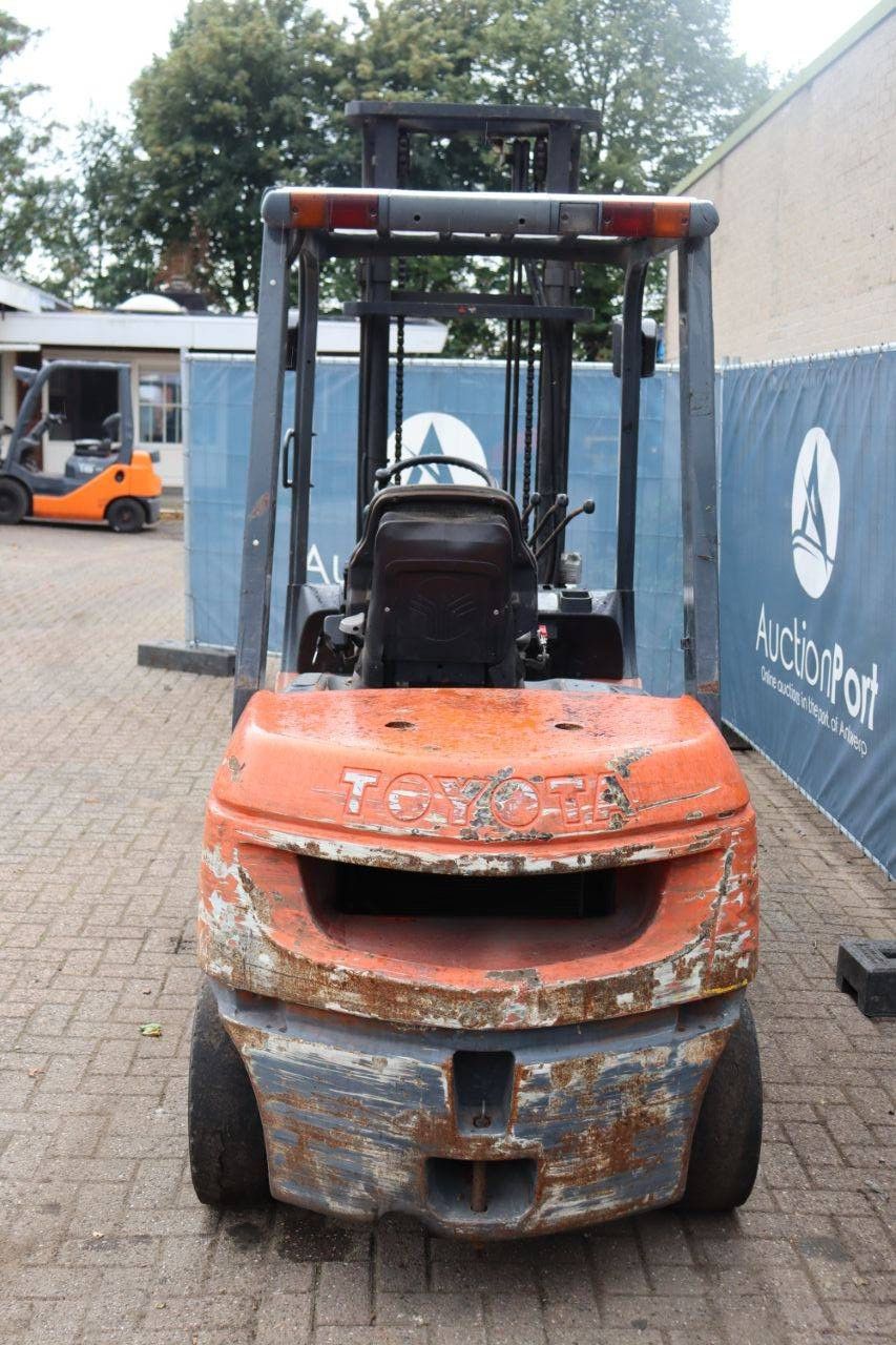 Gabelstapler Toyota 02-7FDF30 Diesel 3000kg 4.0m 2002