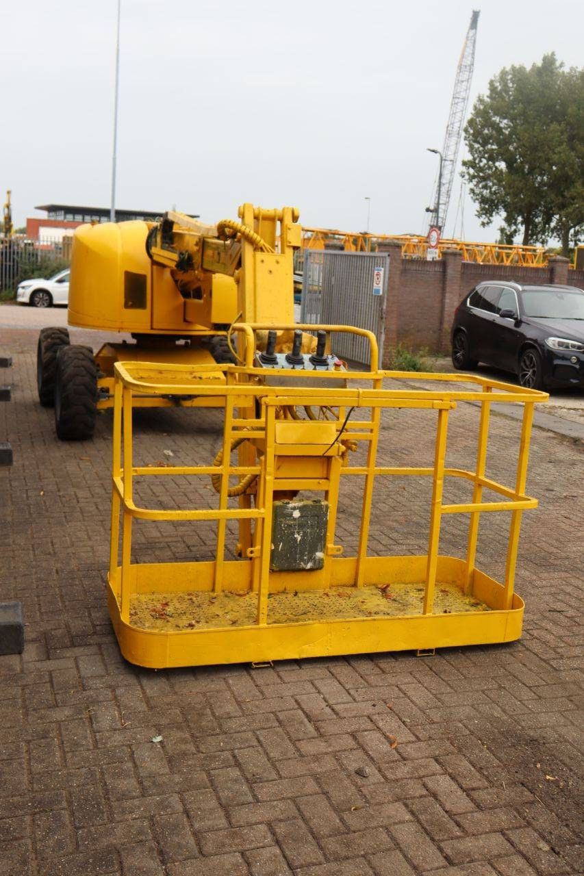 Articulated boom lift Haulotte HA16PX Diesel 16m 2000