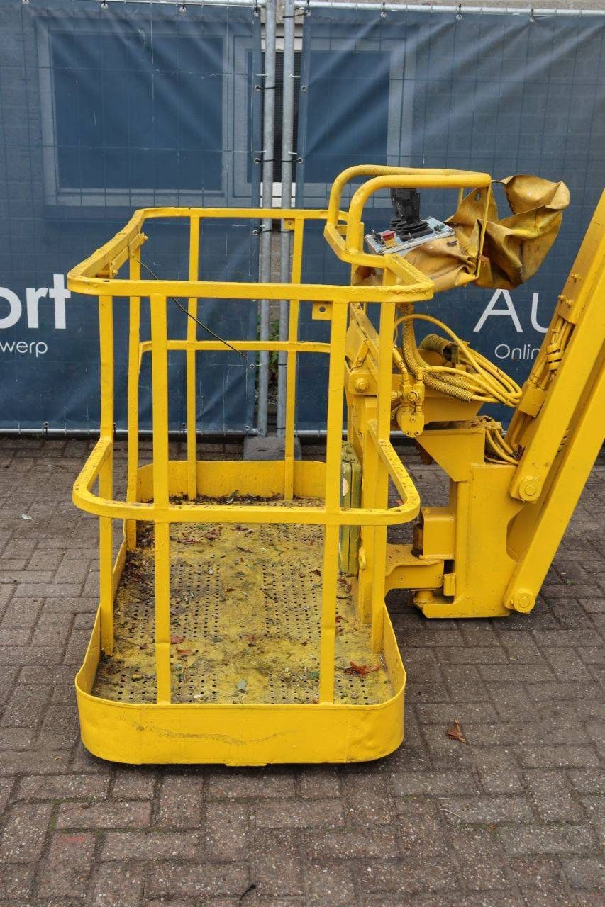 Articulated boom lift Haulotte HA16PX Diesel 16m 2000