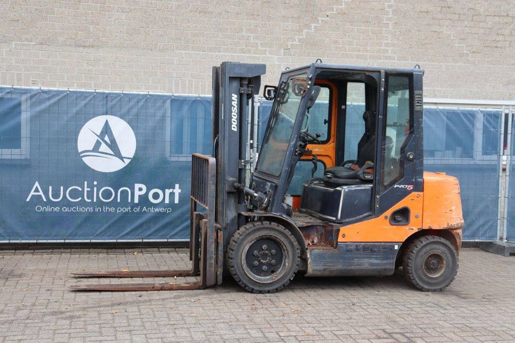 Doosan D30S-5 Diesel Forklift 3000kg 4.73m 2013