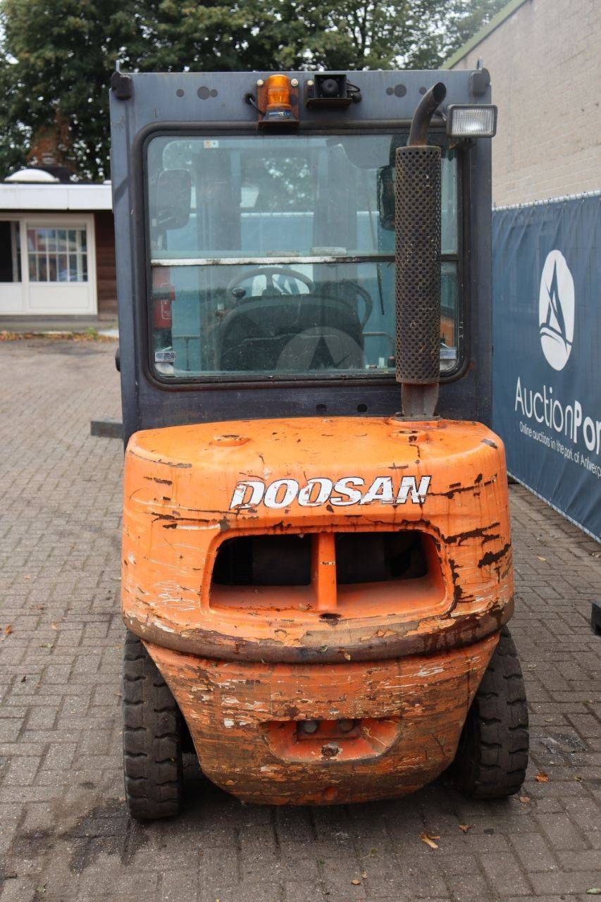 Doosan D30S-5 Diesel Forklift 3000kg 4.73m 2013
