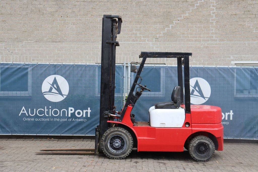 Halla HDF25 Diesel-Gabelstapler, 1900 kg, 4,5 m