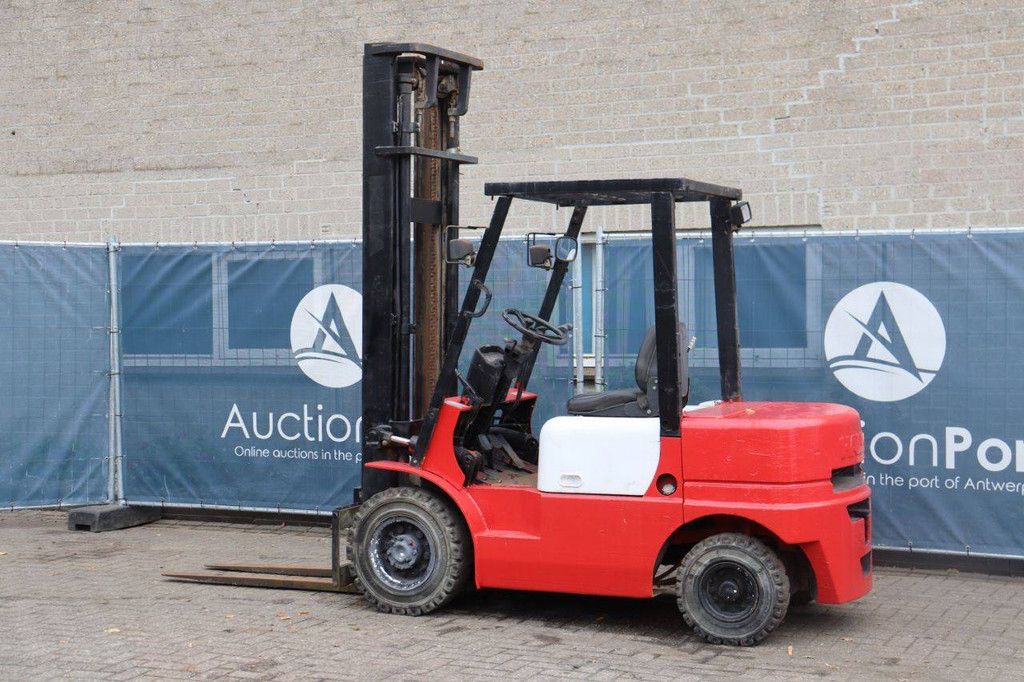 Halla HDF25 Diesel-Gabelstapler, 1900 kg, 4,5 m