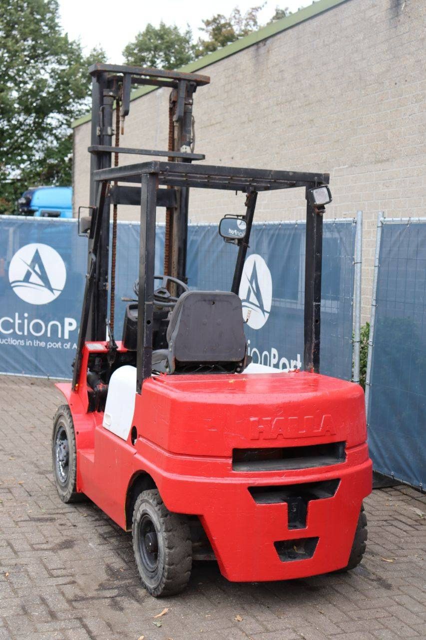 Halla HDF25 Diesel-Gabelstapler, 1900 kg, 4,5 m