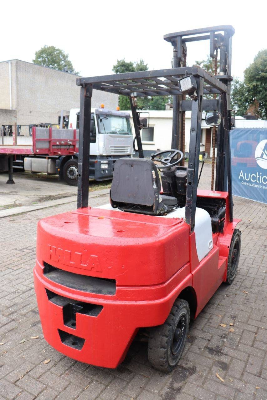 Halla HDF25 Diesel-Gabelstapler, 1900 kg, 4,5 m