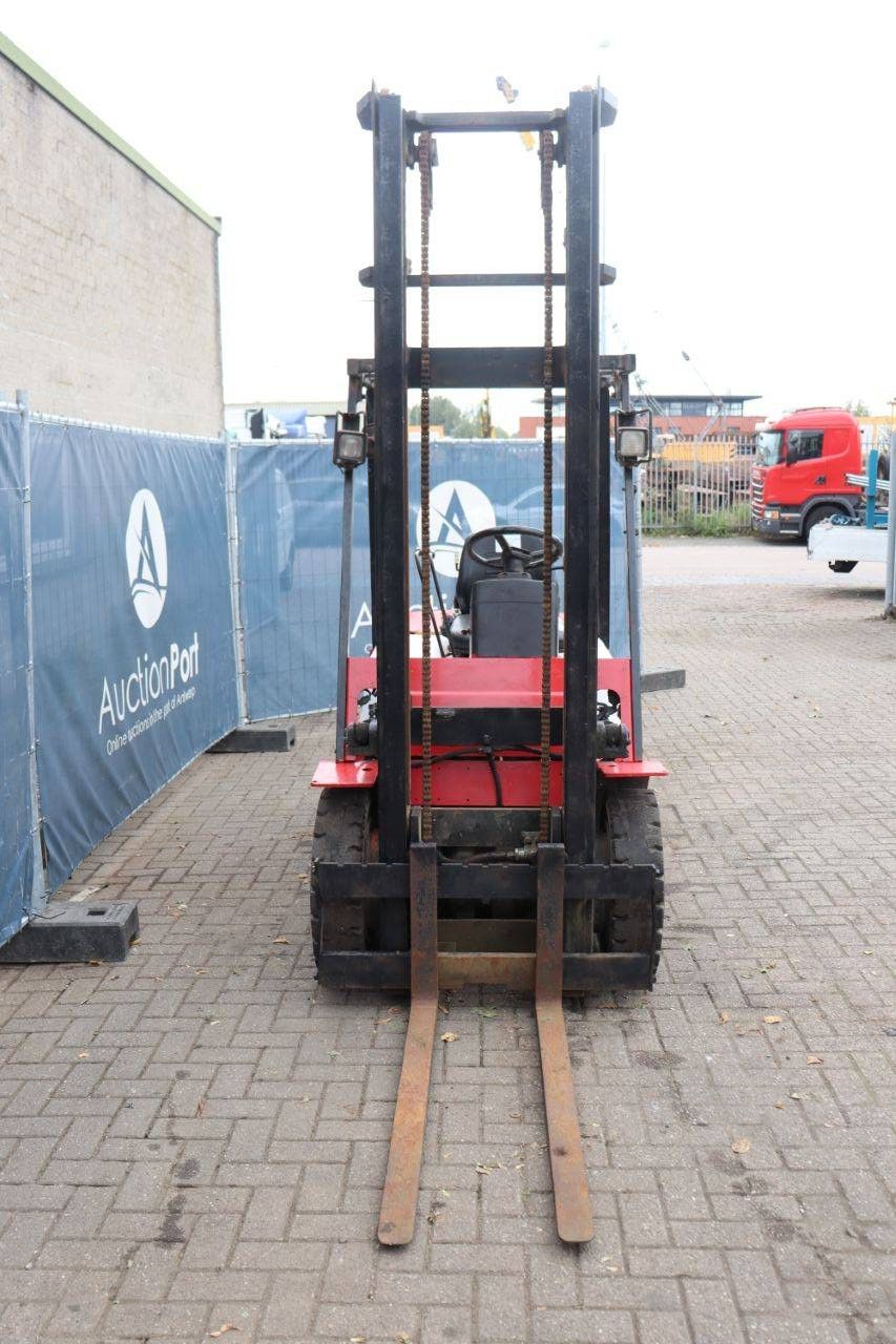 Halla HDF25 Diesel-Gabelstapler, 1900 kg, 4,5 m