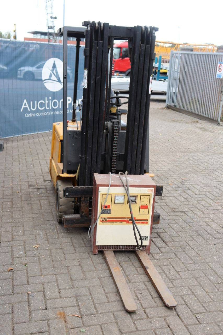 Boss SJ13-70MK V/A-1 Electric Forklift 1250kg 3.3m 1992