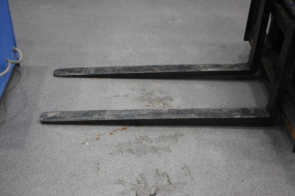 Caterpillar EP25K Elektrogabelstapler 2005