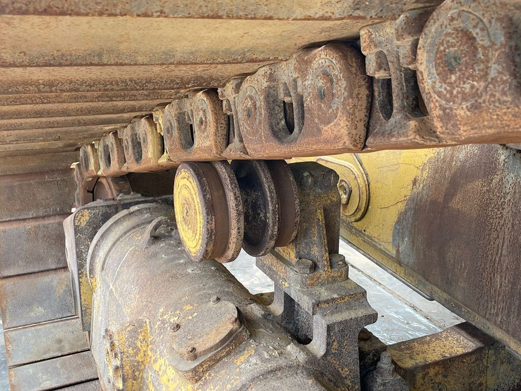Caterpillar D6T LGP