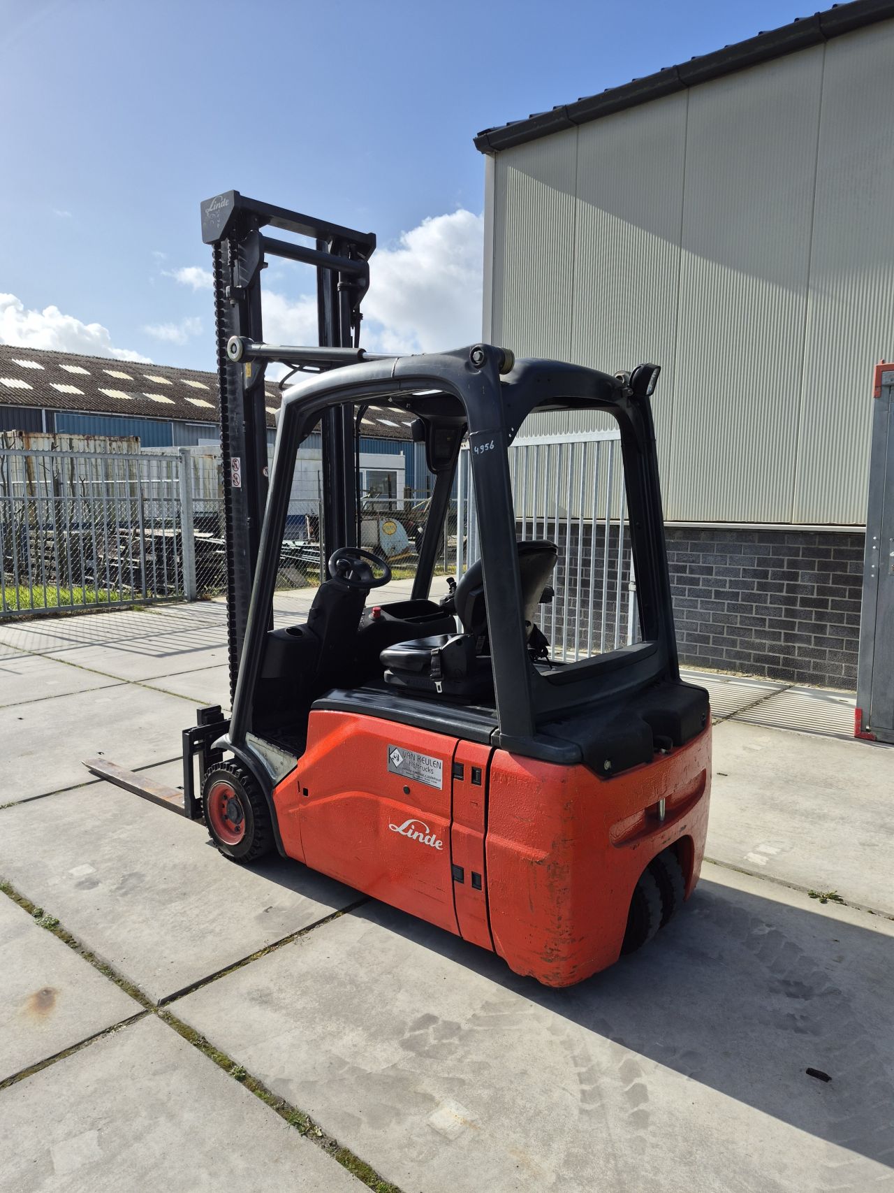 Linde E16L-01 duplo mast sideshift 4.250 mm bj 2008 4767 uur
