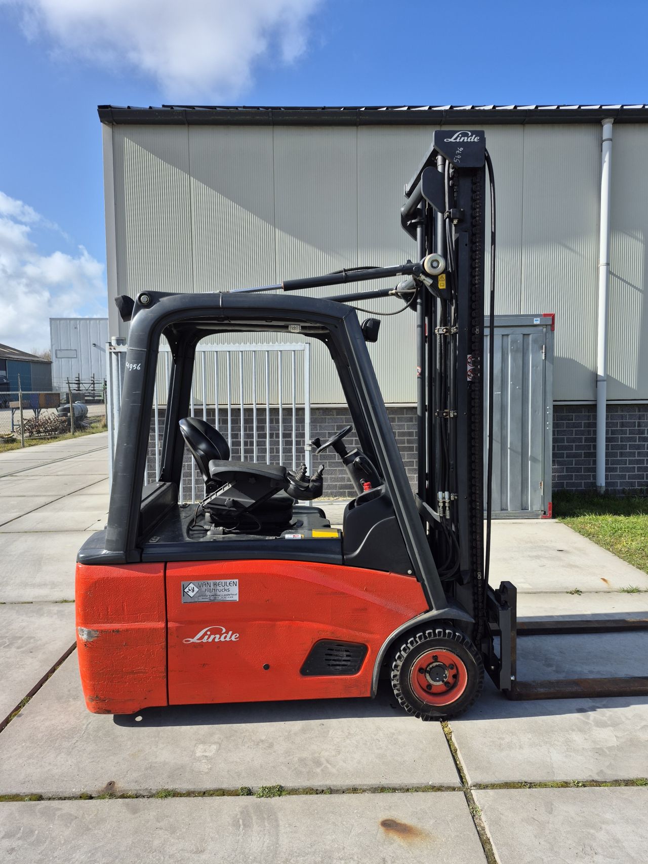 Linde E16L-01 duplo mast sideshift 4.250 mm bj 2008 4767 uur