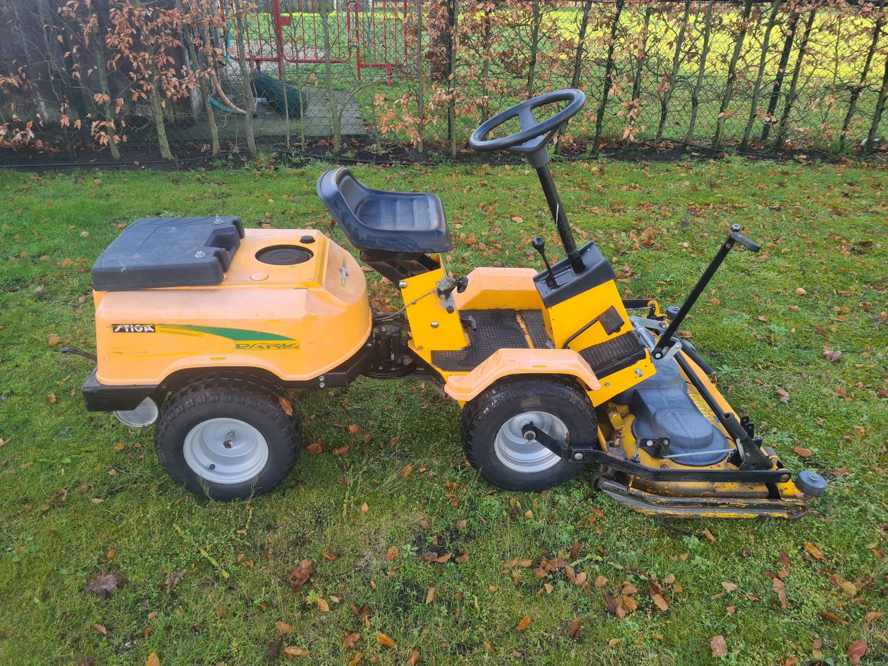 Stiga park frontmaaier mulchmaaier mulch zitmaaier.