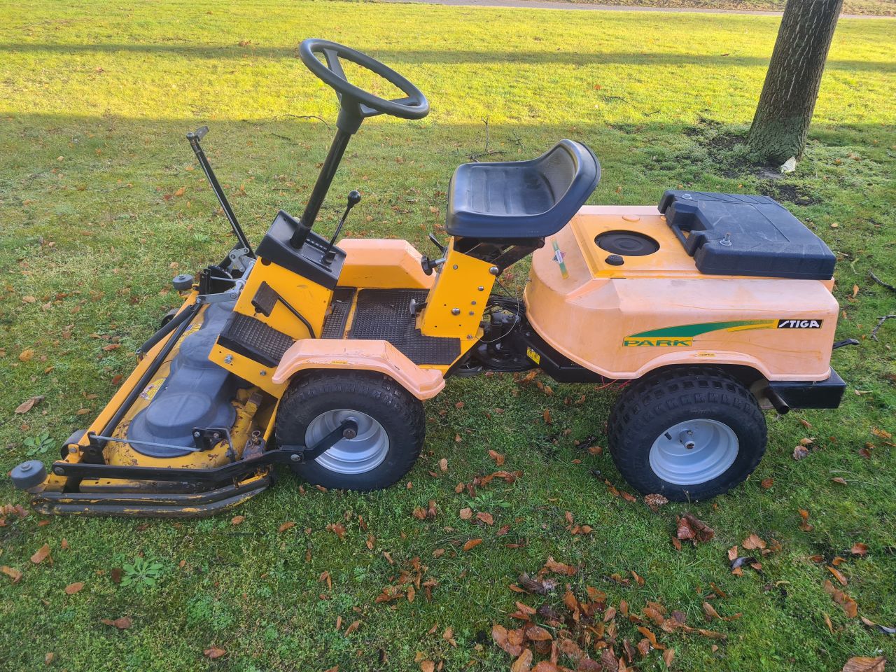 Stiga park frontmaaier mulchmaaier mulch zitmaaier.