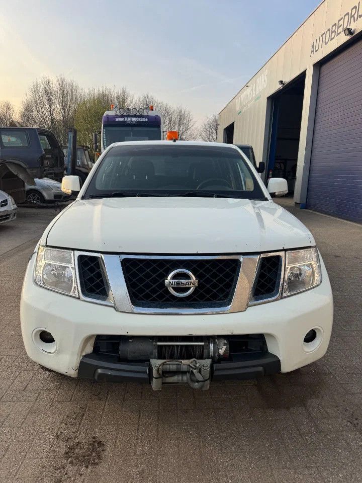 Nissan Navara **4WD-AIRCO-BELGIAN ORIGINE**