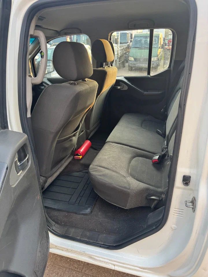 Nissan Navara **4WD-AIRCO-BELGIAN ORIGINE**