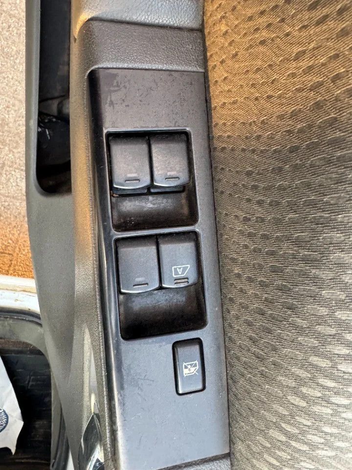 Nissan Navara **4WD-AIRCO-BELGIAN ORIGINE**