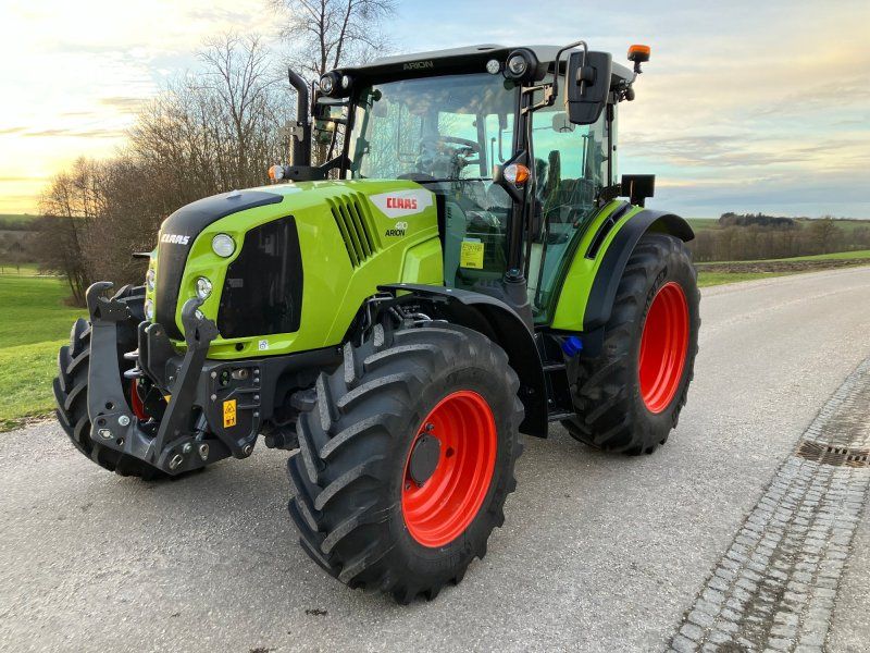 Claas Arion 420