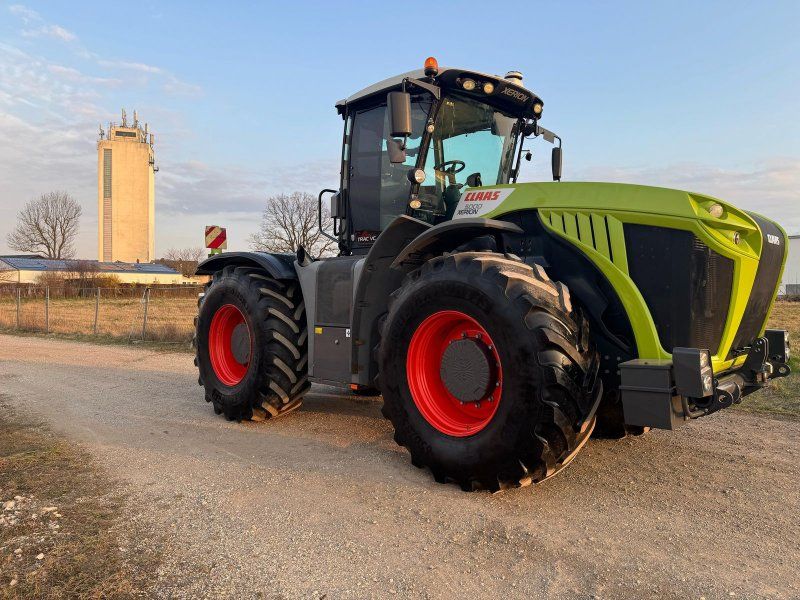 Claas Xerion 5000 Trac VC