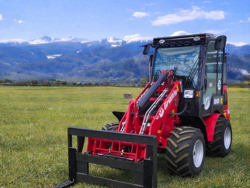 Grizzly 810 Plus 4WD Hoflader mit Straßenzulassung