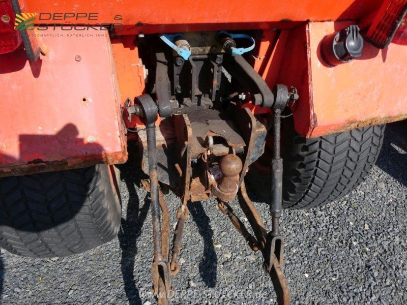 Hako 2250DA Powershift mit Mähwerk + Schild