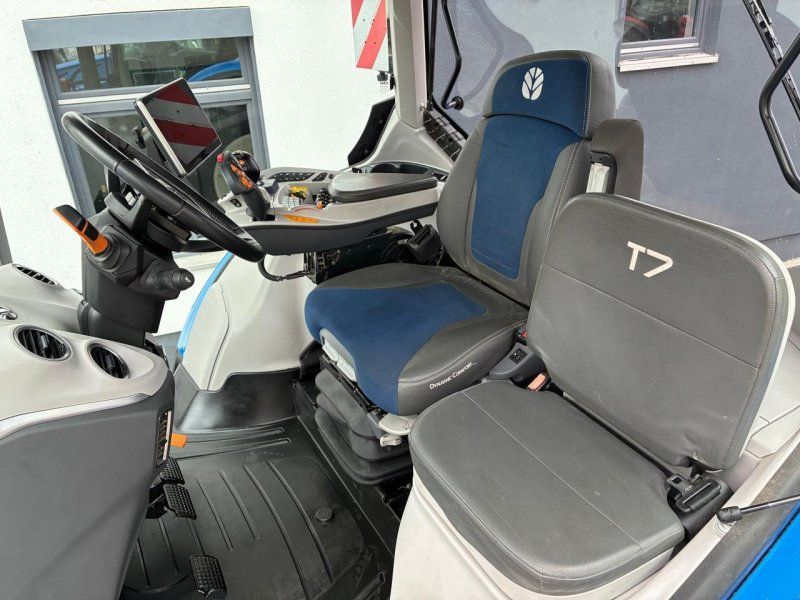 New Holland T 7.275 AC HD