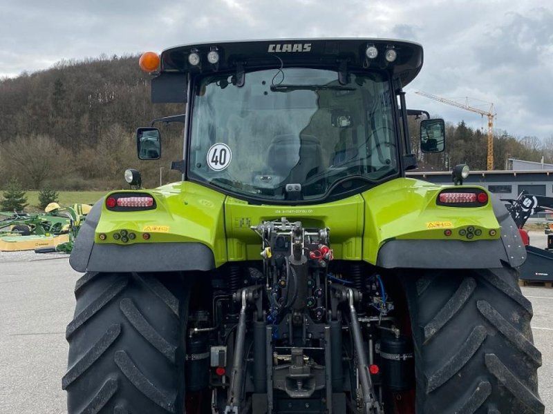 Claas Arion 650