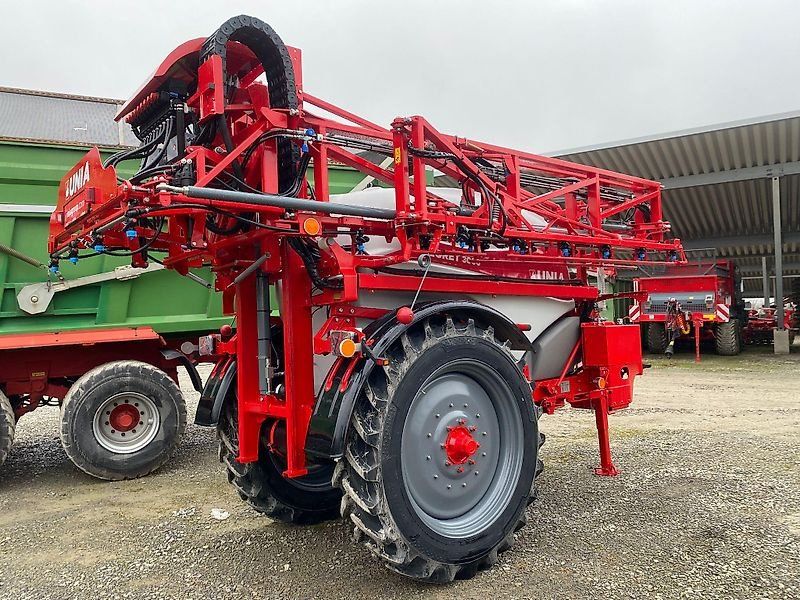 Unia Egret 3021 Anhängespritze 3000 L 21/15 m Gestänge ARAG Armaturen