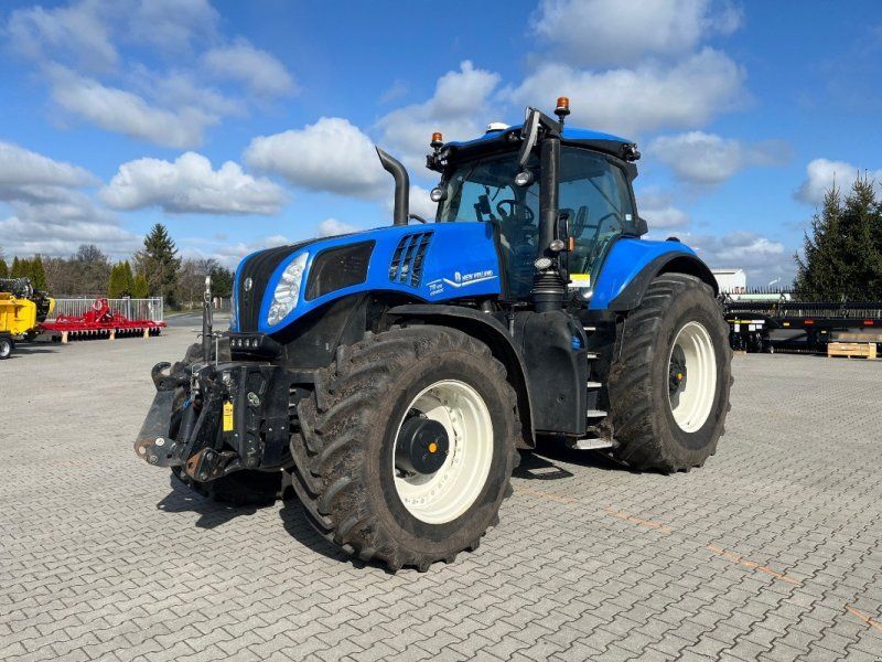 New Holland T 8.435 UC
