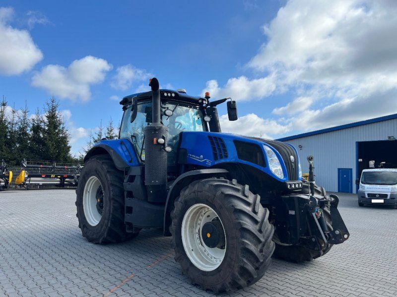 New Holland T 8.435 UC