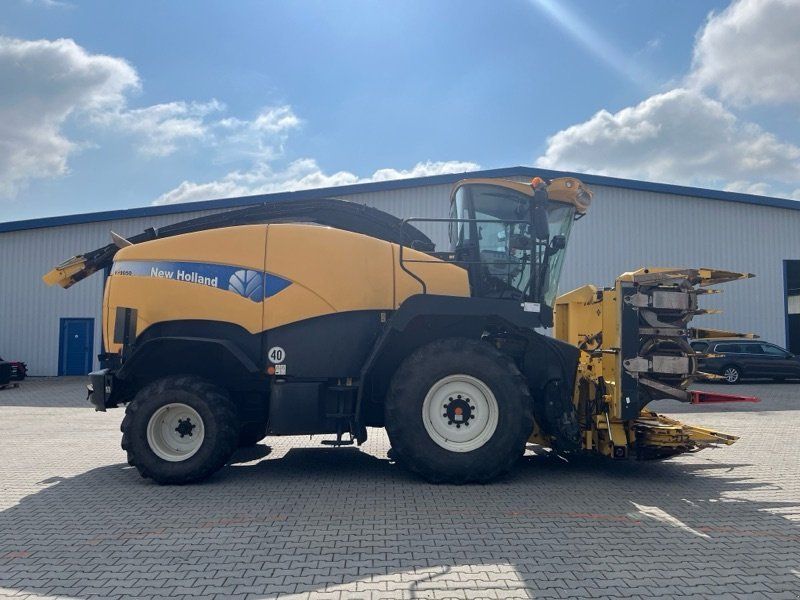 New Holland FR 9050