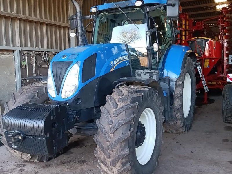 New Holland T7.210