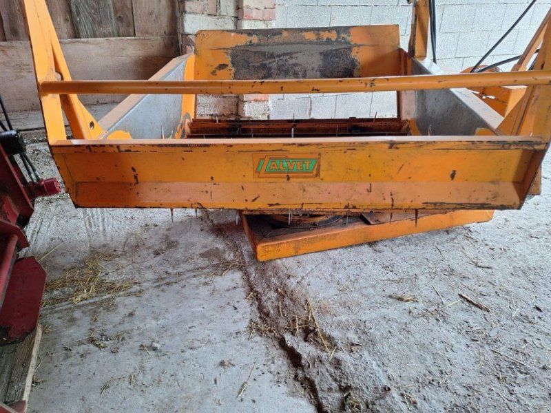 K.-Calvet Rundballenauflöser