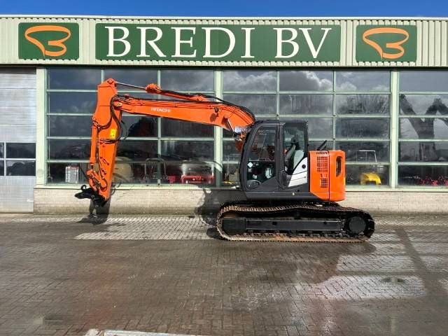 Hitachi ZX 135 US 5-B