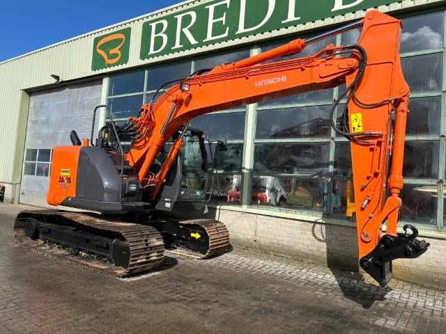 Hitachi ZX 135 US 5-B