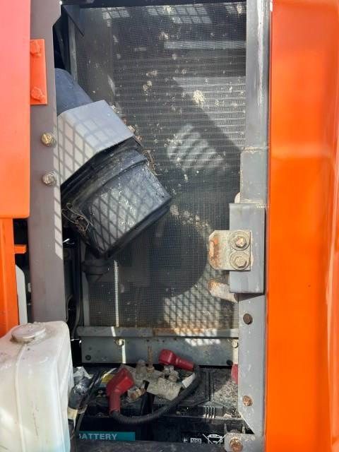 Hitachi ZX 135 US 5-B