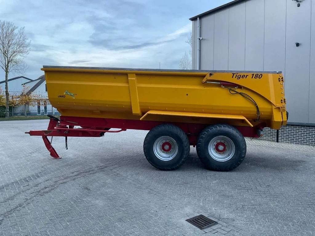 Jako Tiger 180 Landbouwkipper, Kiepwagen