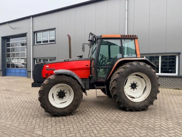 Valtra 8150