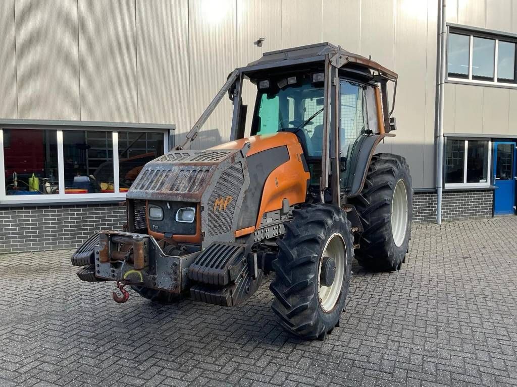Valtra T121 Hitech DEFECT! Forest, Twintrac