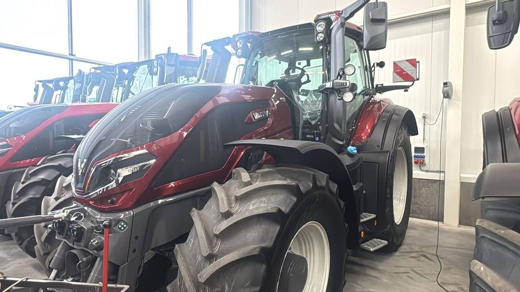 Valtra Q 265