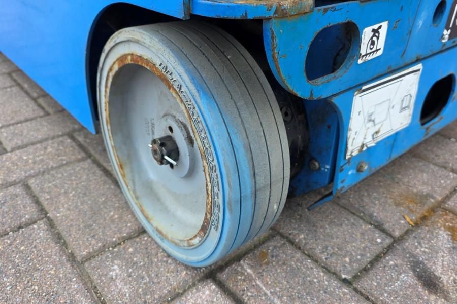 Genie GR15 Electric, 6.5m Working Height, 227kg Capacity