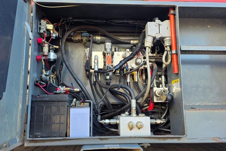 SkyJack SJ9250RT Diesel, 4x4 Drive, 17.2m Working Height,