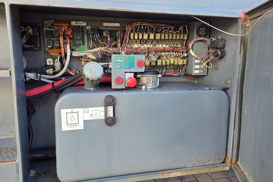 SkyJack SJ9250RT Diesel, 4x4 Drive, 17.2m Working Height,