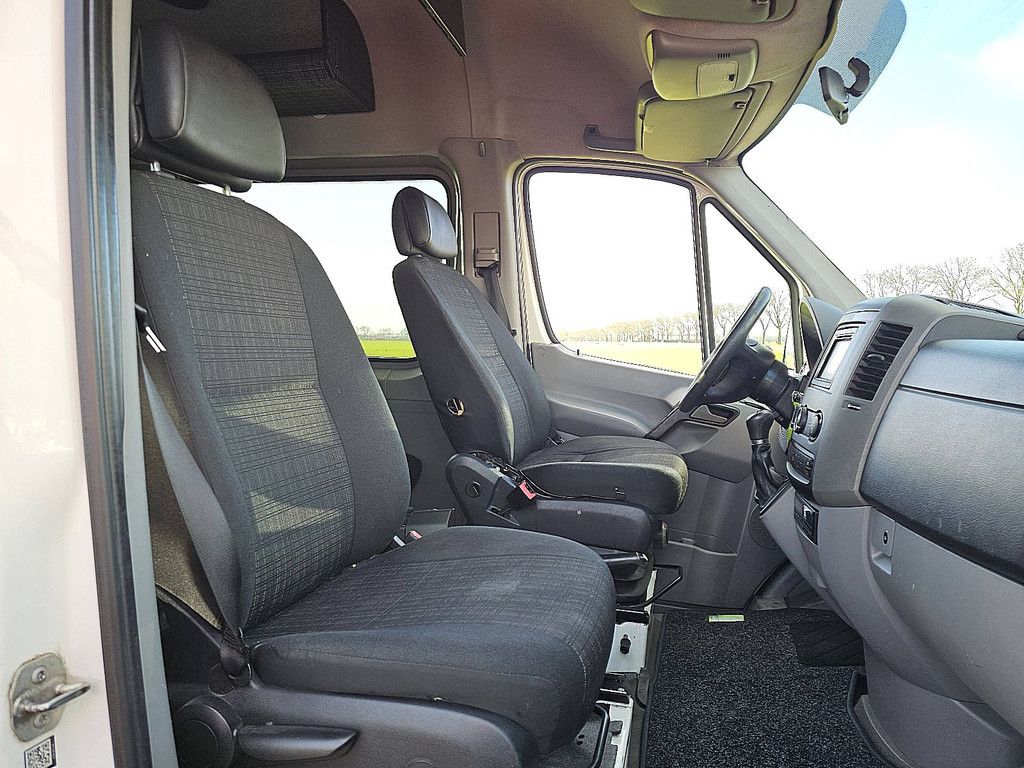 MERCEDES-BENZ SPRINTER 516 17-persoons euro6!