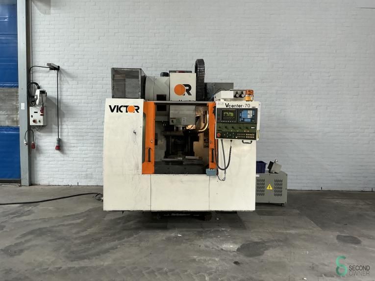 Fräsmaschinen Victor Vcenter-70 2000