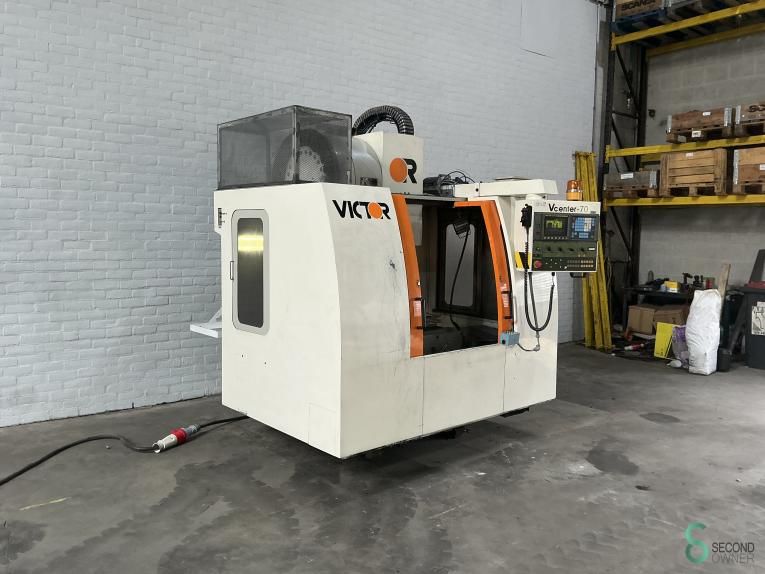 Fräsmaschinen Victor Vcenter-70 2000