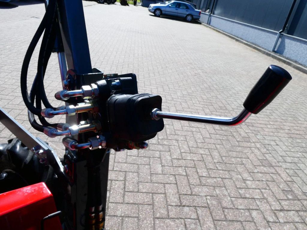 Mitsubishi MT16 4wd / 0821 Draaiuren / April Aanbieding