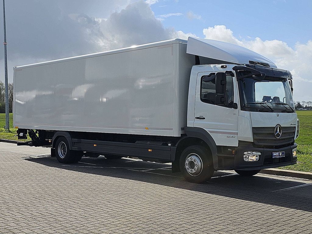 MERCEDES-BENZ ATEGO 1230 airco taillift