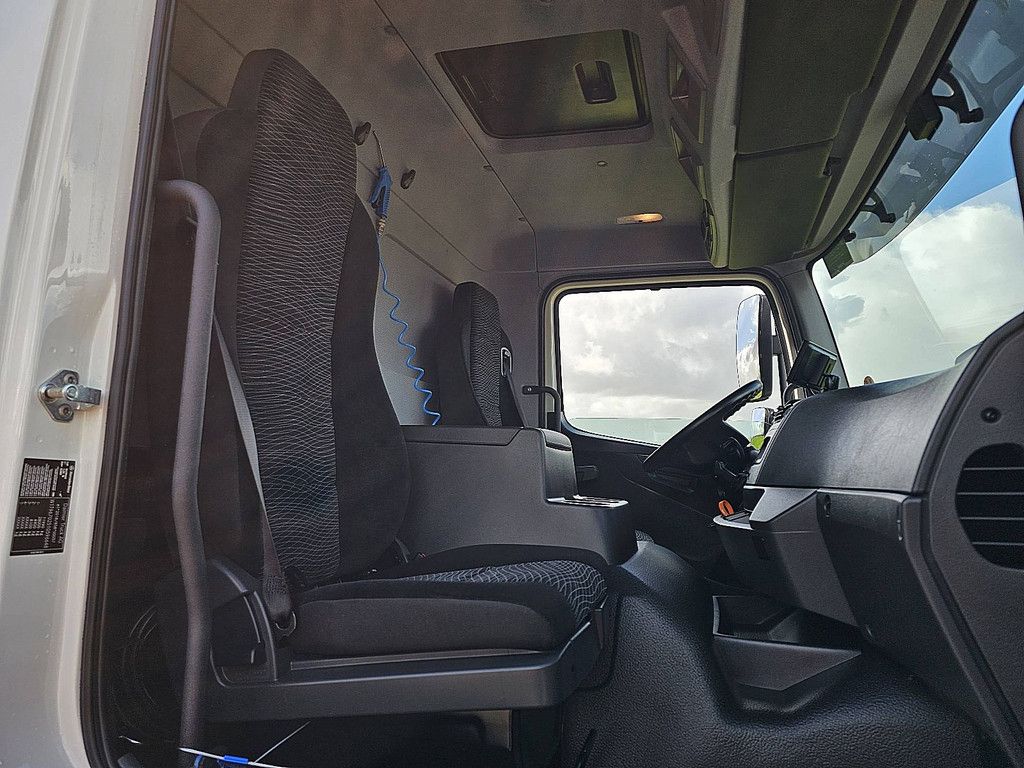 MERCEDES-BENZ ATEGO 1230 airco taillift